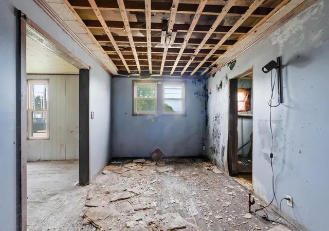 Photo 3 of Sale Pending at 525 Sandusky St, Fostoria, OH 44830 | MLS# 226034096 | Listing updated on 2026-09-25