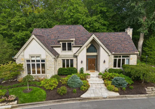 Photo 1 of Single family home for sale at 4248 Westleton Ct, Columbus, OH 43221 | MLS# 226035973 | Listing updated on 2026-10-05