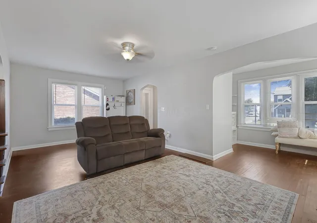 Photo 4 of Single family home for sale at 569 Binns Blvd, Columbus, OH 43204 | MLS# 226033742 | Listing updated on 2026-09-04