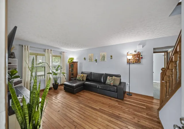 Photo 3 of Single family home for sale at 3735 Harborough Dr, Columbus, OH 43230 | MLS# 226033753 | Listing updated on 2026-09-28