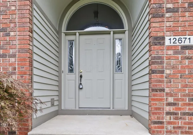 Photo 3 of Single family home for sale at 12671 Oakmere Dr, Pickerington, OH 43147 | MLS# 226033754 | Listing updated on 2026-09-04
