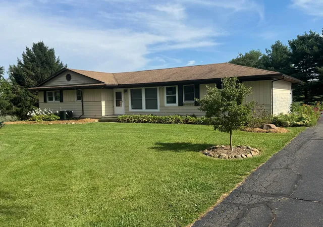 Photo 1 of Single family home for sale at 8117 Johnstown Utica Rd, Johnstown, OH 43031 | MLS# 226033823 | Listing updated on 2026-09-04