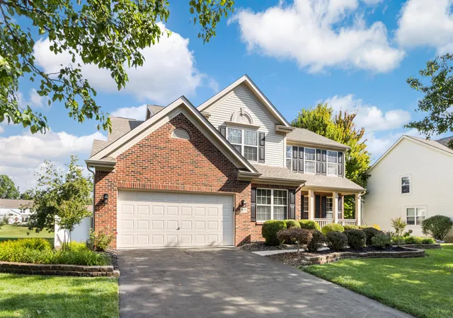 Photo 3 of Single family home for sale at 2059 Alum Village Dr, Lewis Center, OH 43035 | MLS# 226035075 | Listing updated on 2026-09-27