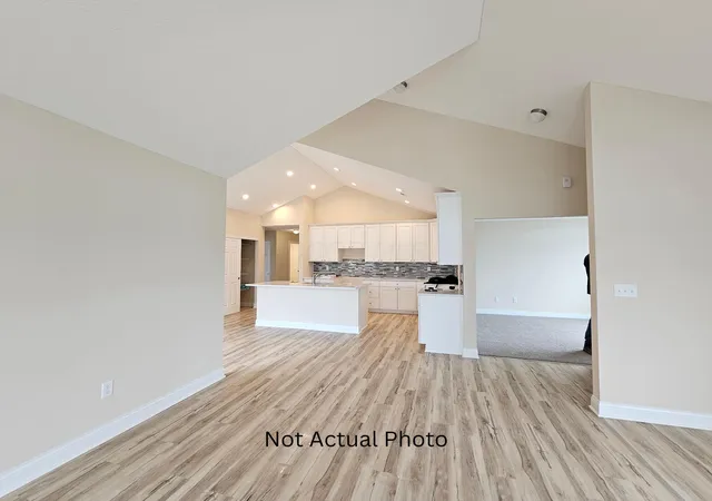 Listing Photo 1 - Condo for sale in building located at 704 Olde Creek Dr, Newark, OH 43055 - Unit #