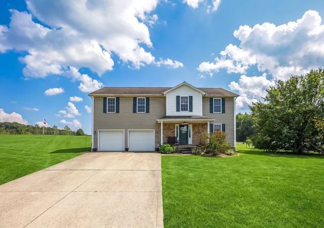 Photo 3 of Single family home for sale at 10380 Tyler Ct, Glouster, OH 45732 | MLS# 226033849 | Listing updated on 2026-10-05