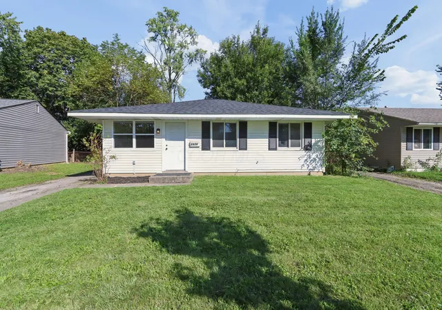Photo 2 of Single family home for sale at 2576 Nona Rd, Columbus, OH 43207 | MLS# 226033792 | Listing updated on 2026-09-17