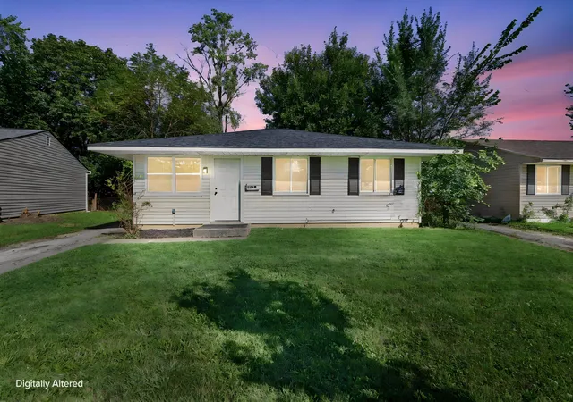 Photo 3 of Single family home for sale at 2576 Nona Rd, Columbus, OH 43207 | MLS# 226033792 | Listing updated on 2026-09-17