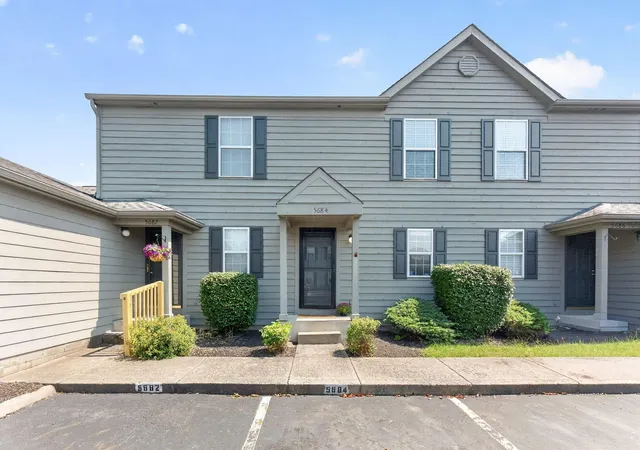 Listing Photo 1 - Condo for sale in building located at 5684 Blendonridge Dr, Columbus, OH 43230 - Unit #93C
