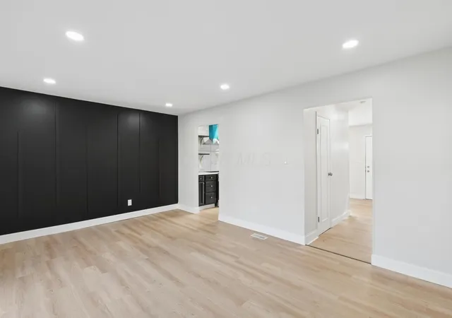 Photo 3 of Condo for sale at 135 Tarryton Ct E #5A, Columbus, OH 43228 | MLS# 226033814 | Listing updated on 2026-09-04
