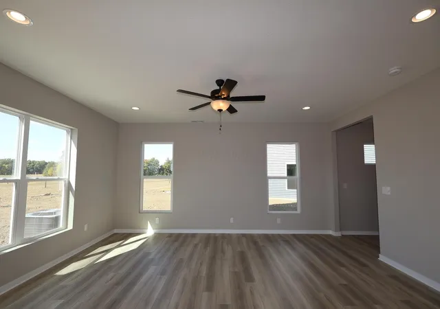Photo 3 of Sale Pending at 5888 Creekview Dr, Powell, OH 43065 | MLS# 226033802 | Listing updated on 2026-10-28
