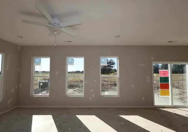 Photo 2 of Sale Pending at 5876 Creekview Dr, Powell, OH 43065 | MLS# 226033809 | Listing updated on 2026-10-19
