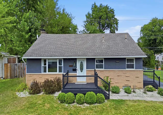 Photo 3 of Single family home for sale at 796 Drummond Ct, Columbus, OH 43214 | MLS# 226033854 | Listing updated on 2026-09-05