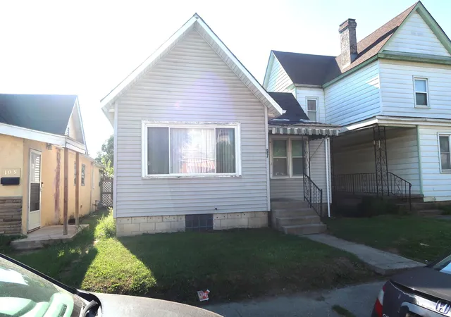 Photo 2 of Single family home for sale at 97 S Oakley Ave, Columbus, OH 43204 | MLS# 226033839 | Listing updated on 2026-09-21