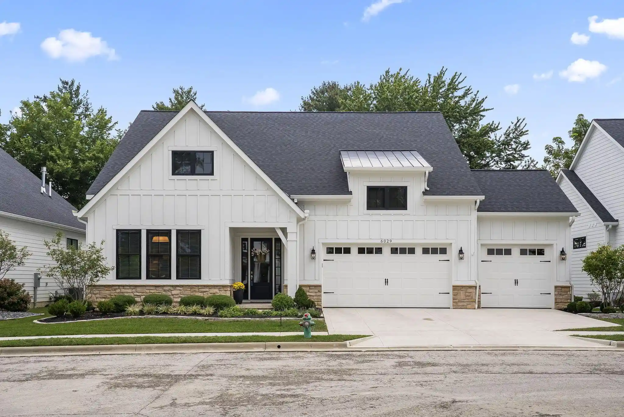 Listing Photo 1 - Condo for sale in 6029 Victory Ln located at 6029 Victory Ln, Westerville, OH 43082 - Unit 6029 Victory Ln