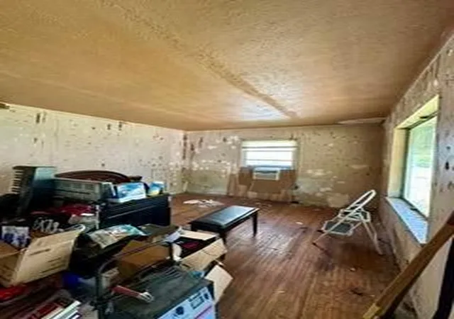 Photo 3 of Single family home for sale at 3167 E 6th Avenue, Columbus, OH 43219 | MLS# 226033841 | Listing updated on 2026-09-05