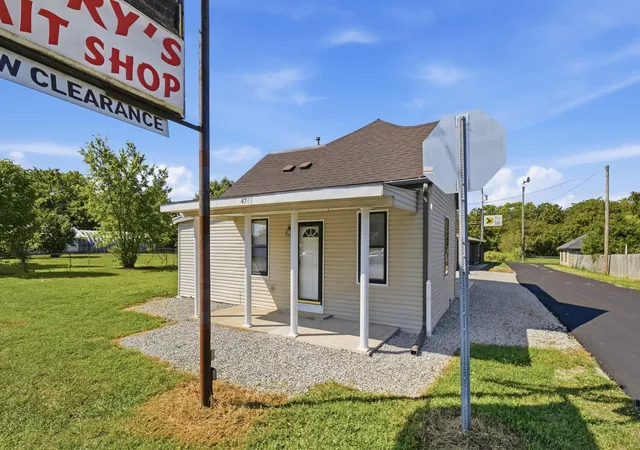 Photo 3 of Single family home for sale at 4749 Ne State Route 207, Washington Court House, OH 43160 | MLS# 226033845 | Listing updated on 2026-09-05
