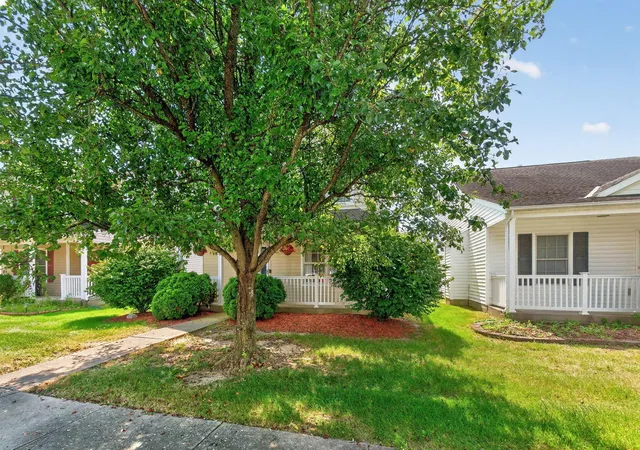 Listing Photo 4 - Condo for sale in building located at 5441 Poolbeg St, Canal Winchester, OH 43110 - Unit #249