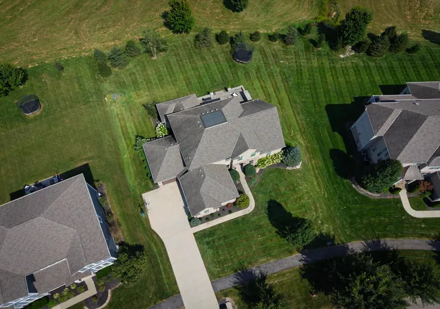 Photo 2 of Single family home for sale at 1404 Guilford Rd, Delaware, OH 43015 | MLS# 226033884 | Listing updated on 2026-09-08