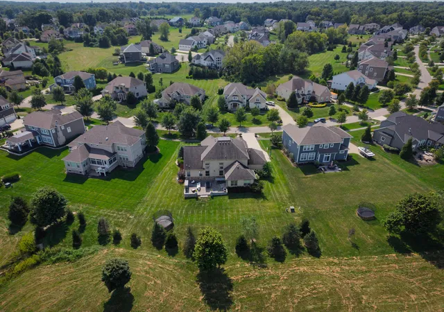 Photo 3 of Single family home for sale at 1404 Guilford Rd, Delaware, OH 43015 | MLS# 226033884 | Listing updated on 2026-09-08