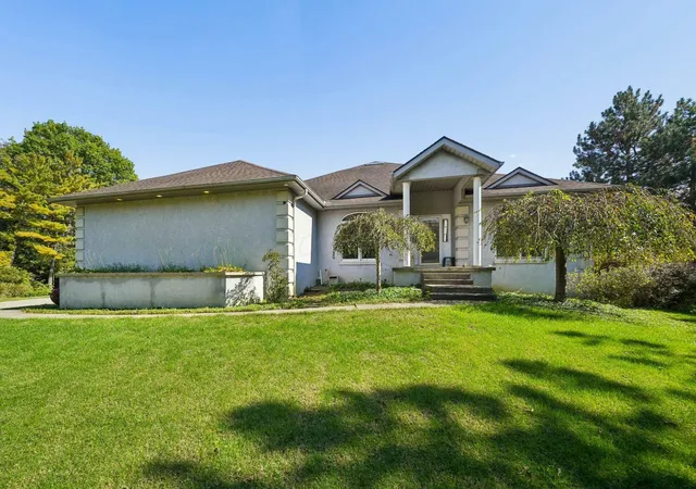 Photo 1 of Single family home for sale at 1412 Hickory Run Dr, Columbus, OH 43204 | MLS# 226039135 | Listing updated on 2026-10-24