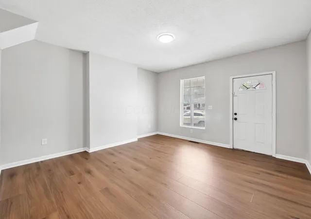 Photo 3 of House for sale at 152-154 S Cypress Ave, Columbus, OH 43222 | MLS# 226035694 | Listing updated on 2026-10-01
