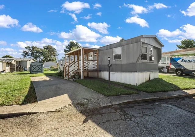 Photo 2 of Single family home for sale at 309 Mace Dr, Circleville, OH 43113 | MLS# 226034975 | Listing updated on 2026-09-22