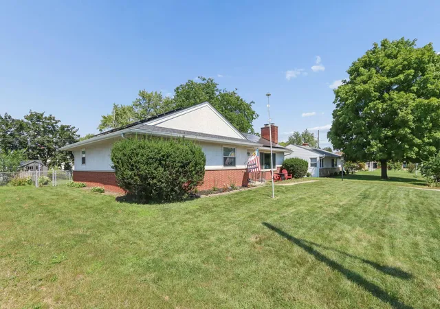 Photo 1 of Single family home for sale at 3158 Race St, Columbus, OH 43204 | MLS# 226033895 | Listing updated on 2026-10-31