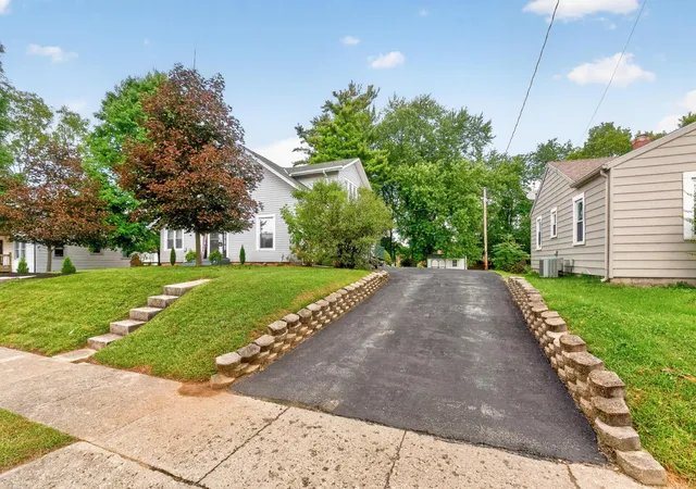 Photo 4 of Single family home for sale at 309 Washington Ave, Bellefontaine, OH 43311 | MLS# 226033927 | Listing updated on 2026-09-14