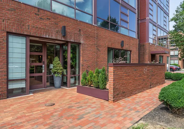 Photo 3 of Condo for sale at 371 Auden Ave, Columbus, OH 43215 | MLS# 226034224 | Listing updated on 2026-09-10