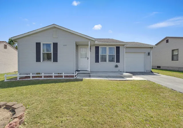 Photo 2 of Single family home for sale at 840 Cherry Bud Dr, Columbus, OH 43228 | MLS# 226034255 | Listing updated on 2026-10-01