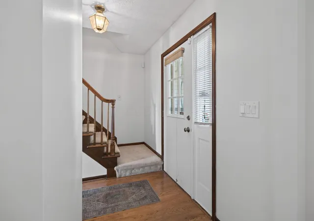 Photo 4 of Single family home for sale at 1691 Ramblewood Ave, Columbus, OH 43235 | MLS# 226033986 | Listing updated on 2026-10-19