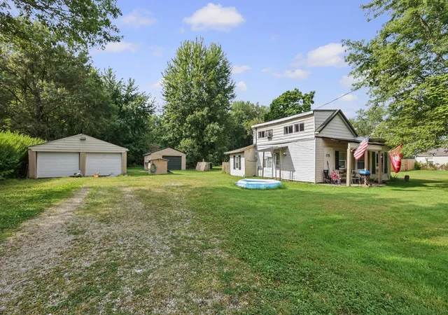 Photo 2 of Single family home for sale at 13609 Halloon Ln Sw, Pataskala, OH 43062 | MLS# 226033921 | Listing updated on 2026-09-21