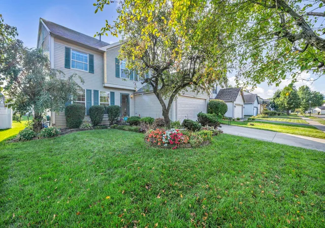 Photo 3 of Single family home for sale at 3248 Bellowind Dr, Reynoldsburg, OH 43068 | MLS# 226033922 | Listing updated on 2026-09-12
