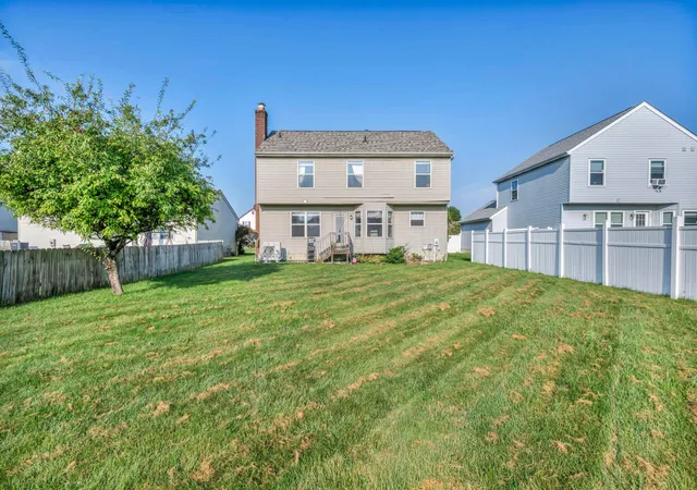 Photo 4 of Single family home for sale at 3248 Bellowind Dr, Reynoldsburg, OH 43068 | MLS# 226033922 | Listing updated on 2026-09-12