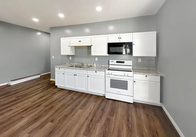 Photo 4 of Single family home for sale at 118 S Valley St, Corning, OH 43730 | MLS# 226034308 | Listing updated on 2026-09-09