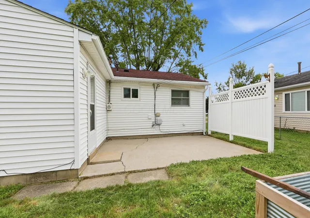 Photo 22 of Single family home for sale at 177 Redmond Rd, Columbus, OH 43228 | MLS# 226033931 | Listing updated on 2026-09-06