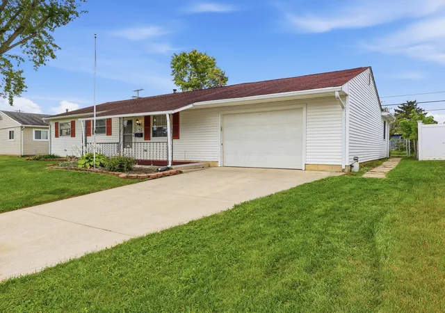 Photo 2 of Single family home for sale at 177 Redmond Rd, Columbus, OH 43228 | MLS# 226033931 | Listing updated on 2026-09-06