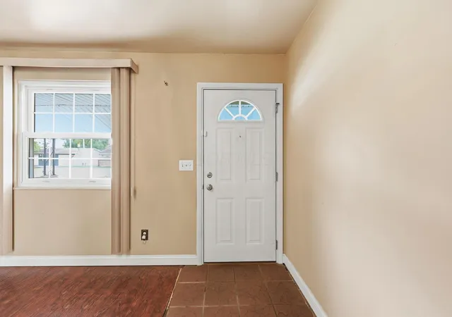 Photo 3 of Single family home for sale at 177 Redmond Rd, Columbus, OH 43228 | MLS# 226033931 | Listing updated on 2026-09-06