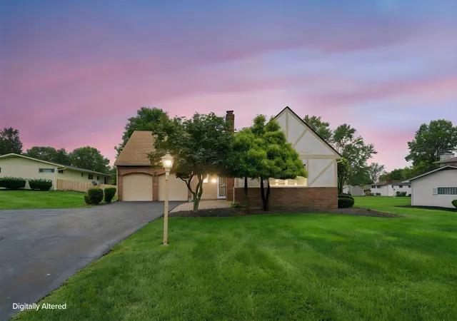 Photo 3 of Single family home for sale at 898 Plum Ridge, Columbus, OH 43213 | MLS# 226033978 | Listing updated on 2026-10-02