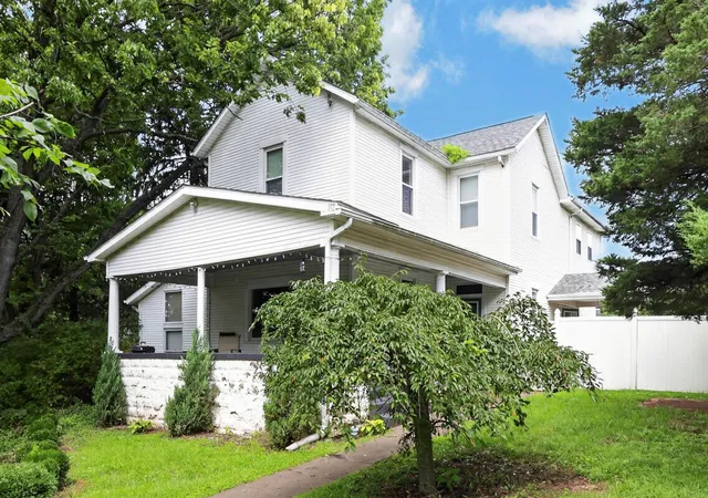 Photo 1 of Single family home for sale at 352 Mound St, Logan, OH 43138 | MLS# 226033969 | Listing updated on 2026-09-15