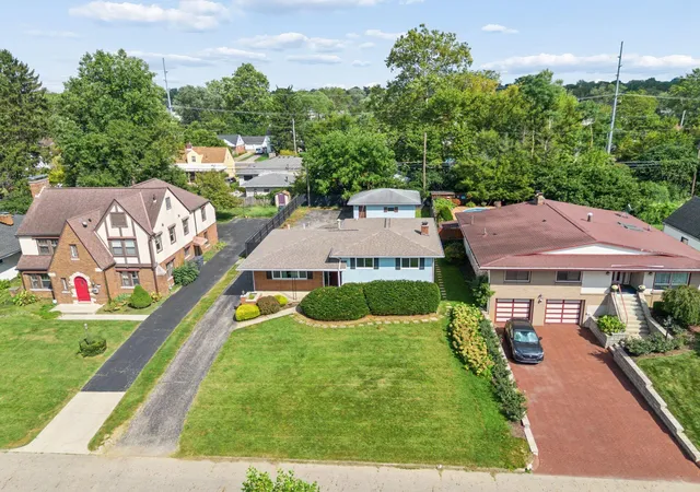 Photo 35 of Single family home for sale at 270 S Kellner Rd, Columbus, OH 43209 | MLS# 226034129 | Listing updated on 2026-09-14