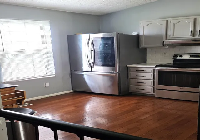 Photo 4 of Single family home for sale at 6771 Erindale Dr, Reynoldsburg, OH 43068 | MLS# 226033943 | Listing updated on 2026-09-21
