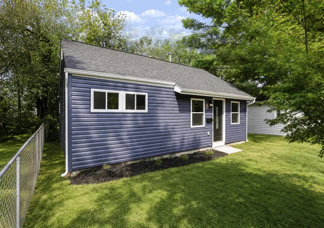 Photo 2 of Single family home for sale at 3844 Kenard Ct, Columbus, OH 43213 | MLS# 226033996 | Listing updated on 2026-09-10