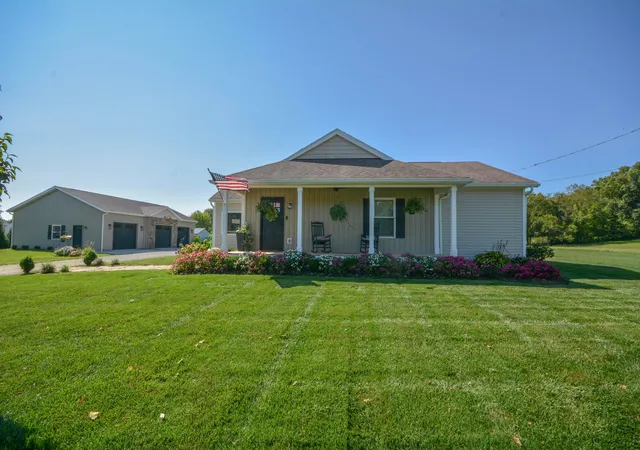 Photo 2 of Single family home for sale at 12460 Bolen Rd Ne, Newark, OH 43055 | MLS# 226034023 | Listing updated on 2026-09-08