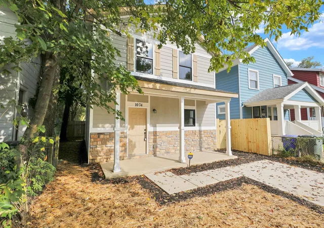 Photo 3 of Single family home for sale at 1074 Lockbourne Rd, Columbus, OH 43206 | MLS# 226033946 | Listing updated on 2026-09-09