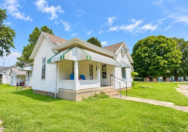 Photo 2 of Sale Pending at 606 E Hunter St, Logan, OH 43138 | MLS# 226033966 | Listing updated on 2026-09-12