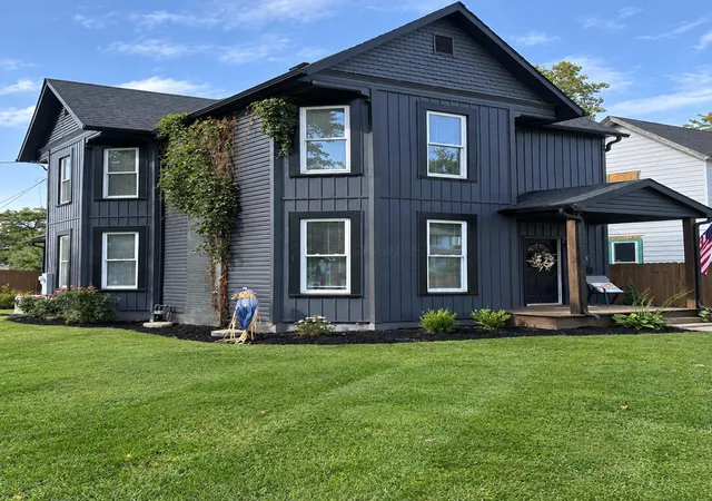 Photo 2 of Single family home for sale at 1003 Lakeview Ave, Washington Court House, OH 43160 | MLS# 226033954 | Listing updated on 2026-09-21
