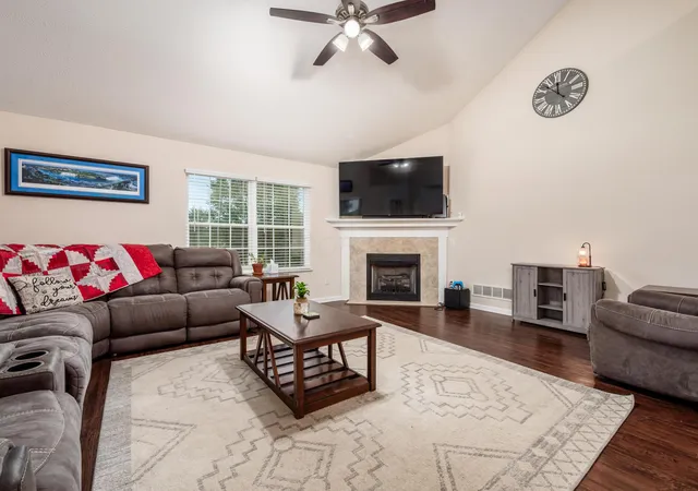 Photo 3 of Single family home for sale at 792 Francis Dr, Heath, OH 43056 | MLS# 226034000 | Listing updated on 2026-09-09