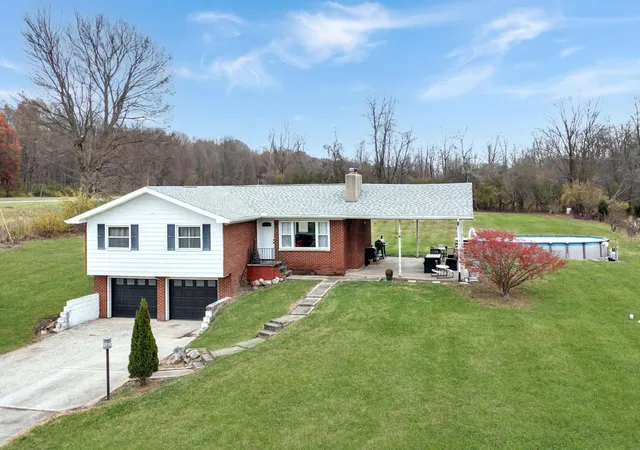 Photo 1 of Single family home for sale at 3770 Bosart Rd, Springfield, OH 45503 | MLS# 226033971 | Listing updated on 2026-09-09