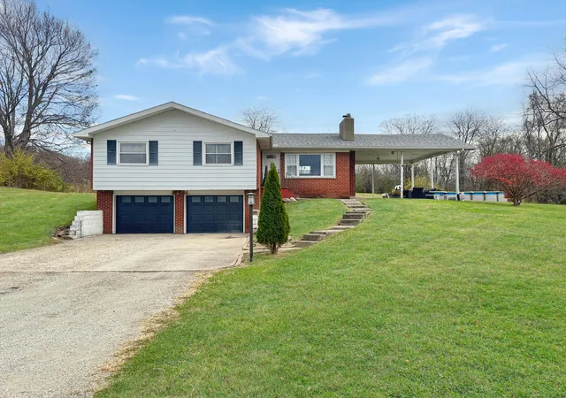 Photo 2 of Single family home for sale at 3770 Bosart Rd, Springfield, OH 45503 | MLS# 226033971 | Listing updated on 2026-09-09